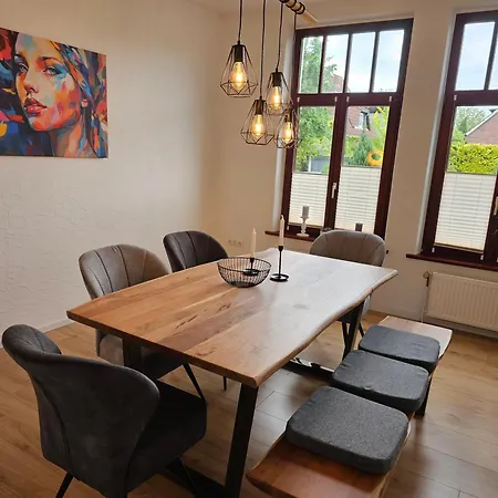 95Qm Erdgeschosswohnung Im Villenviertel Vollausgestattet Mit Kamin, Balkon Und Garten - Wlan Gratis Wilhelmshaven Exterior photo