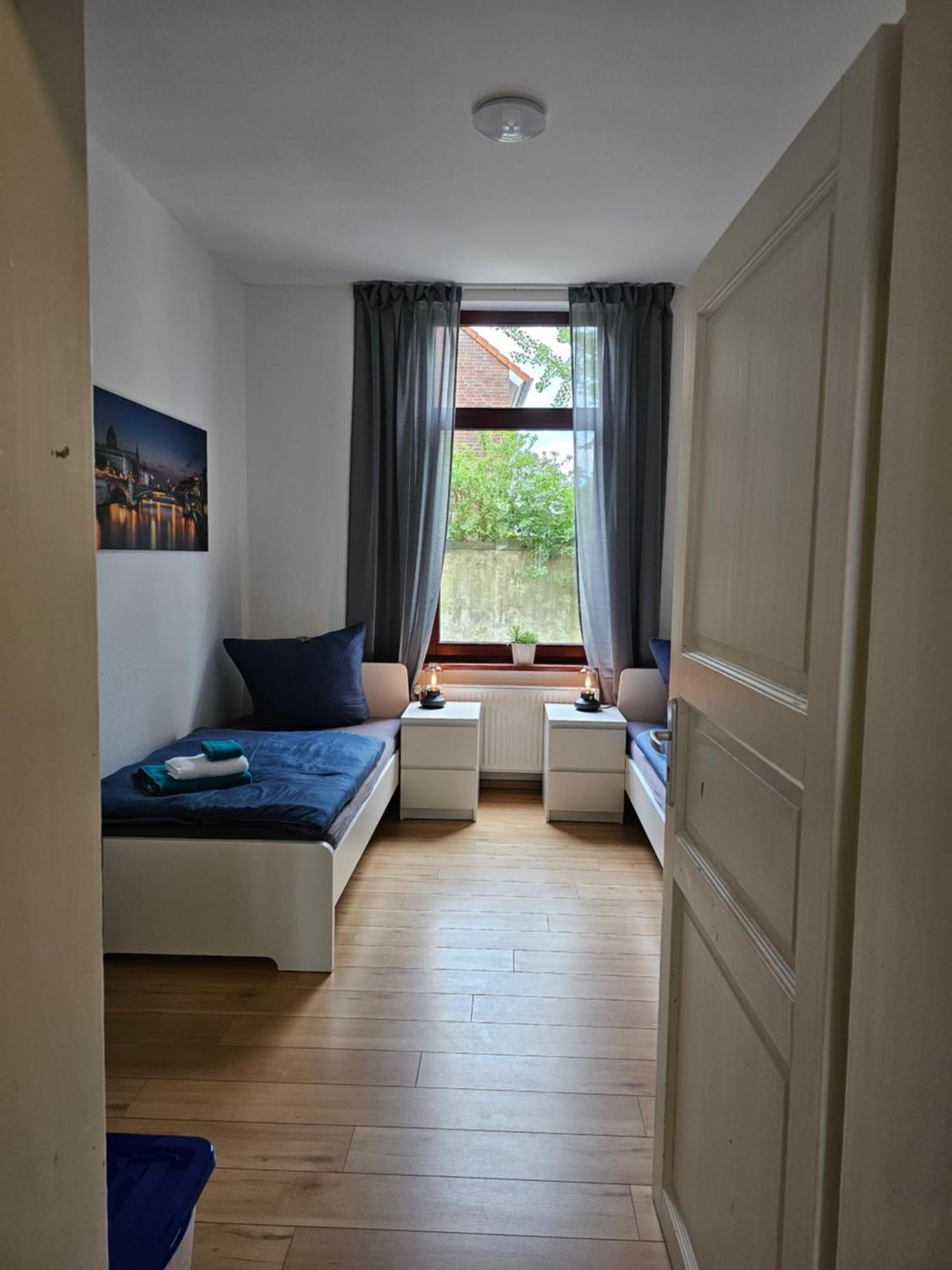 Apartment 95qm Erdgeschosswohnung Im Villenviertel Vollausgestattet Mit Kamin, Balkon Und Garten - Wlan Gratis Wilhelmshaven