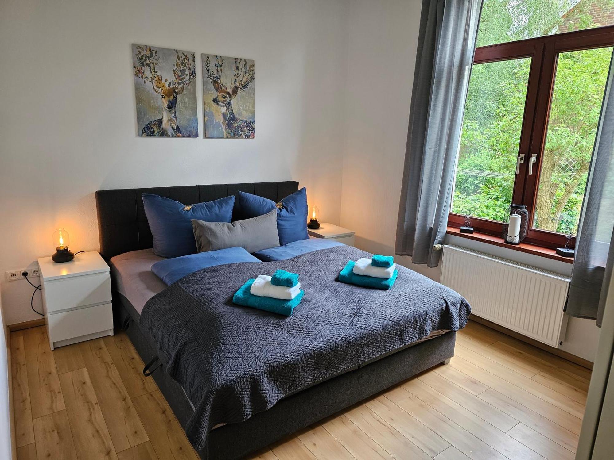 95qm Erdgeschosswohnung Im Villenviertel Vollausgestattet Mit Kamin, Balkon Und Garten - Wlan Gratis * Wilhelmshaven